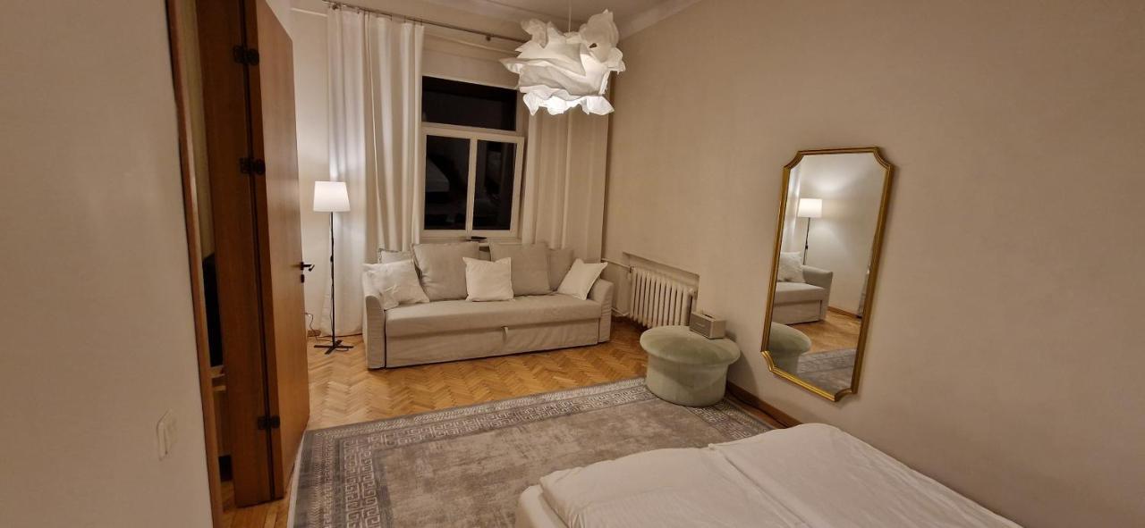 Tyzen39&38 Luxury Apartment Вильнюс Экстерьер фото
