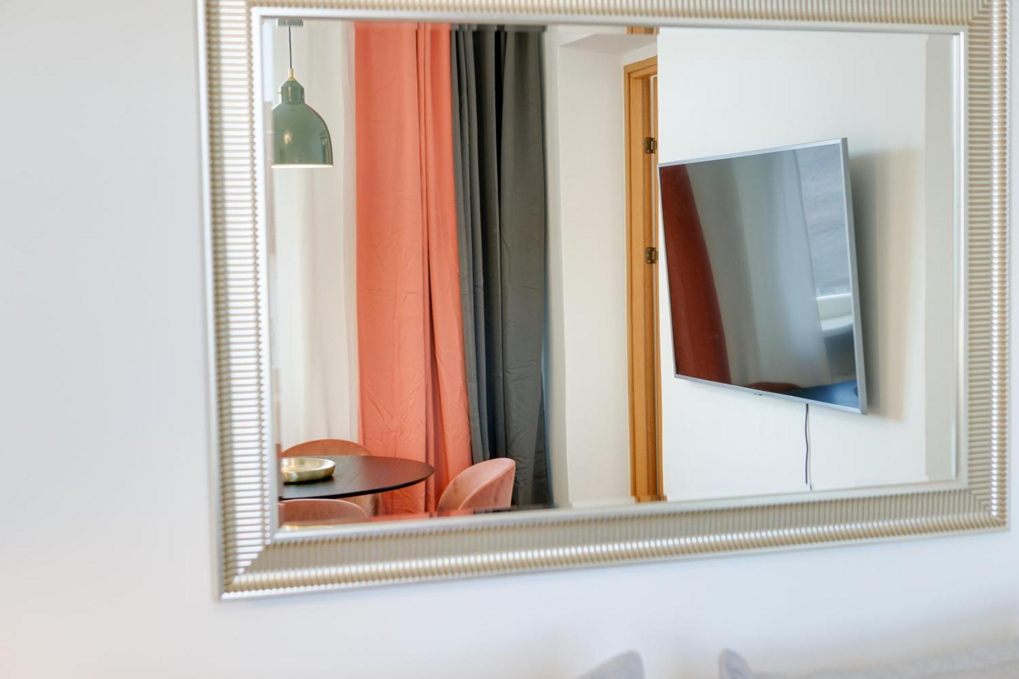 Tyzen39&38 Luxury Apartment Вильнюс Экстерьер фото