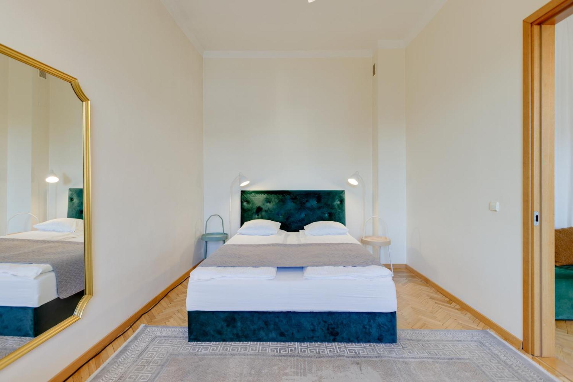 Tyzen39&38 Luxury Apartment Вильнюс Экстерьер фото